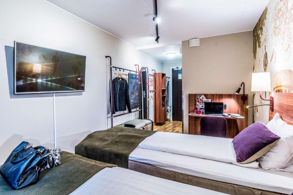 room 1